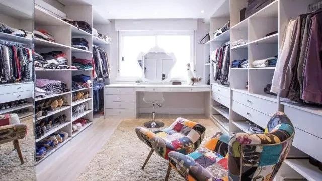 把衛生間改成夢寐以求的衣帽間，可行嗎？