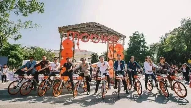 “橫行霸道”的共享單車涼了，是因為我們的城市配不上嗎？