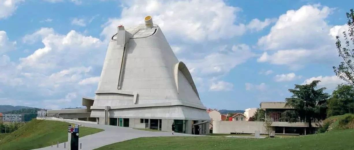 46年，世界最美星空教堂經(jīng)歷了些什么？細數(shù)柯布西耶的經(jīng)典與遺憾