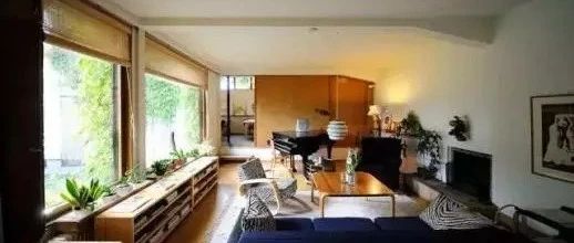 他的北歐風住宅從不“性冷淡”，充滿了家的溫馨和煙火氣