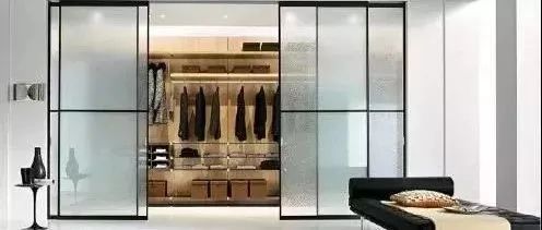 越來越多人衣柜不裝移門，今后都流行用這種代替，好看又不占地！