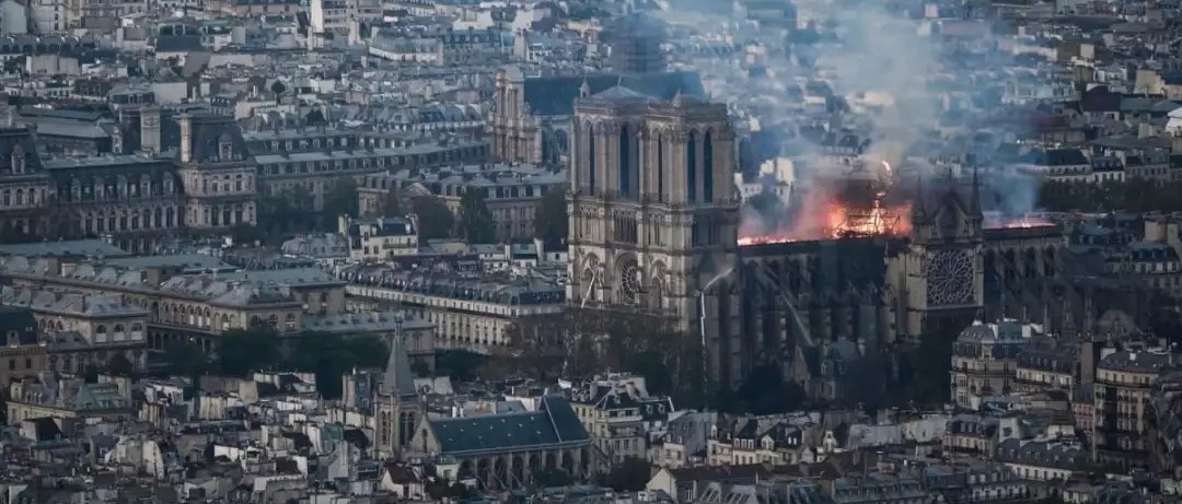 全世界在為巴黎圣母院哭泣，還有多少古跡，你只能在朋友圈懷念……