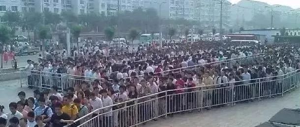 因反人類的城市設(shè)施，他們?cè)獾接懛ィ? />
			</a>
		</div>
		
		<div   id=