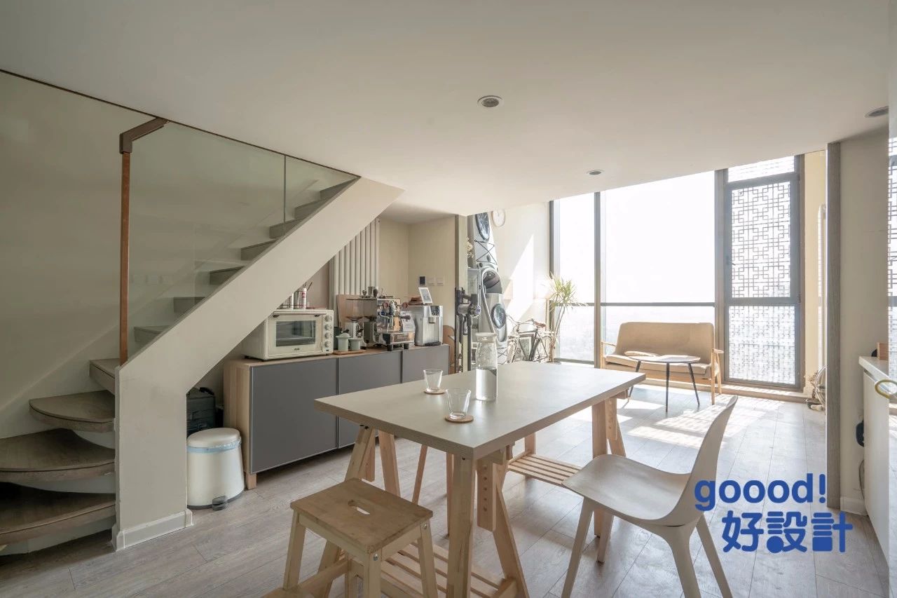 低密度的工作室